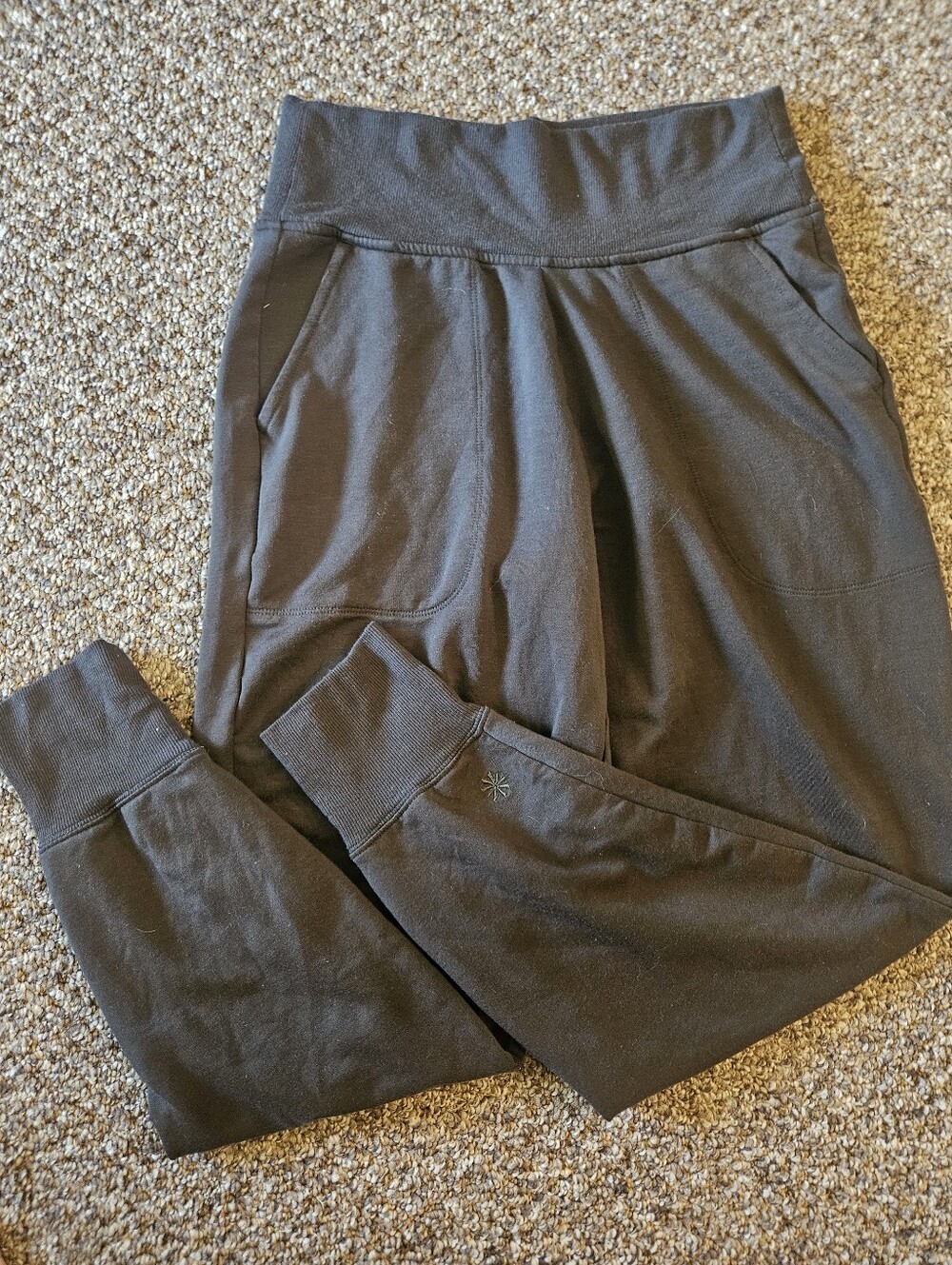 Athleta Coaster Luxe High Rise Jogger Small